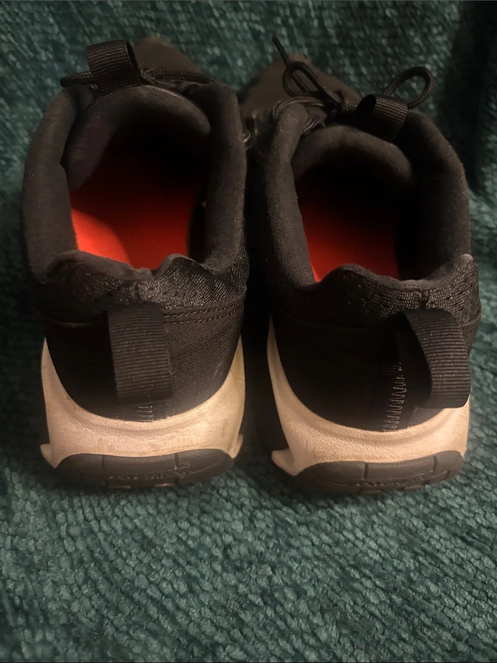 Nike Men’s Black and White Low-Top Sneakers